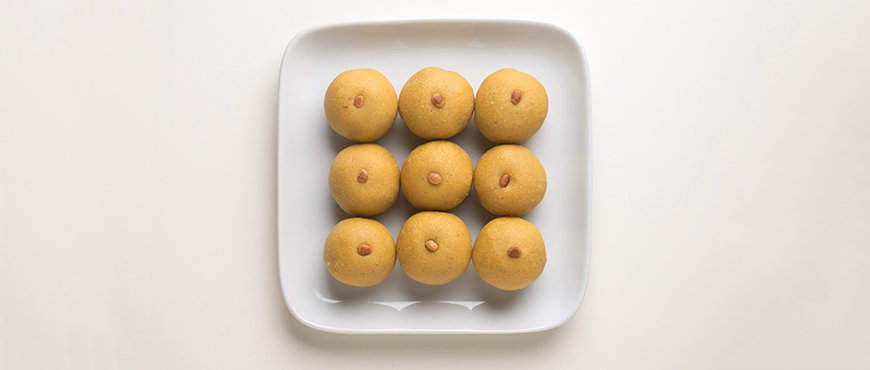 Mother's-Day-Besan-Ladoo
