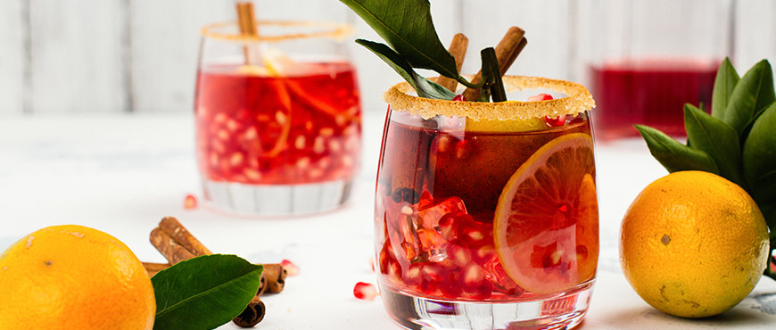 Pomegranate, Orange Peel, and Clove mixed Detox Drink