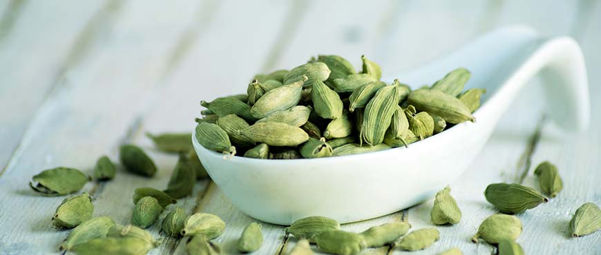 5 Spices to Keep You Cool this Summer 1 Cardamom 1