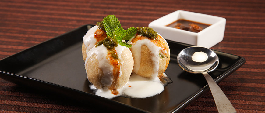 Indian festival food that you just cannot miss! 2 Dahi Bhalle